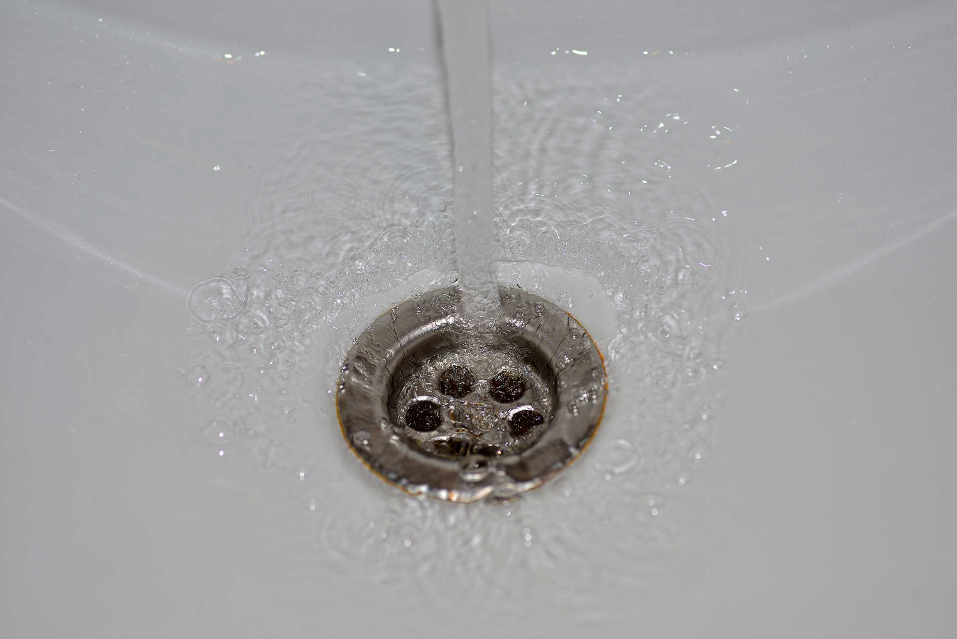 A2B Drains provides services to unblock blocked sinks and drains for properties in Bickley.